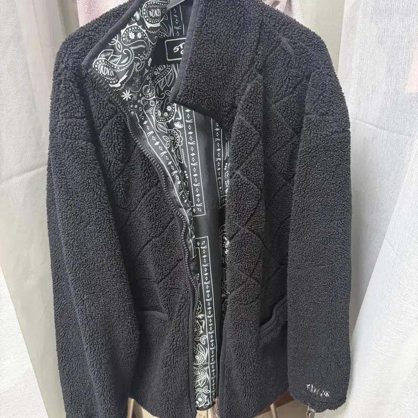 [BUNJANG] Paisley Reversible Fleece Jacket - Black (M Size) / 페이즐리 리버시블 후리스 자켓 - 블랙 중고 M 사이즈