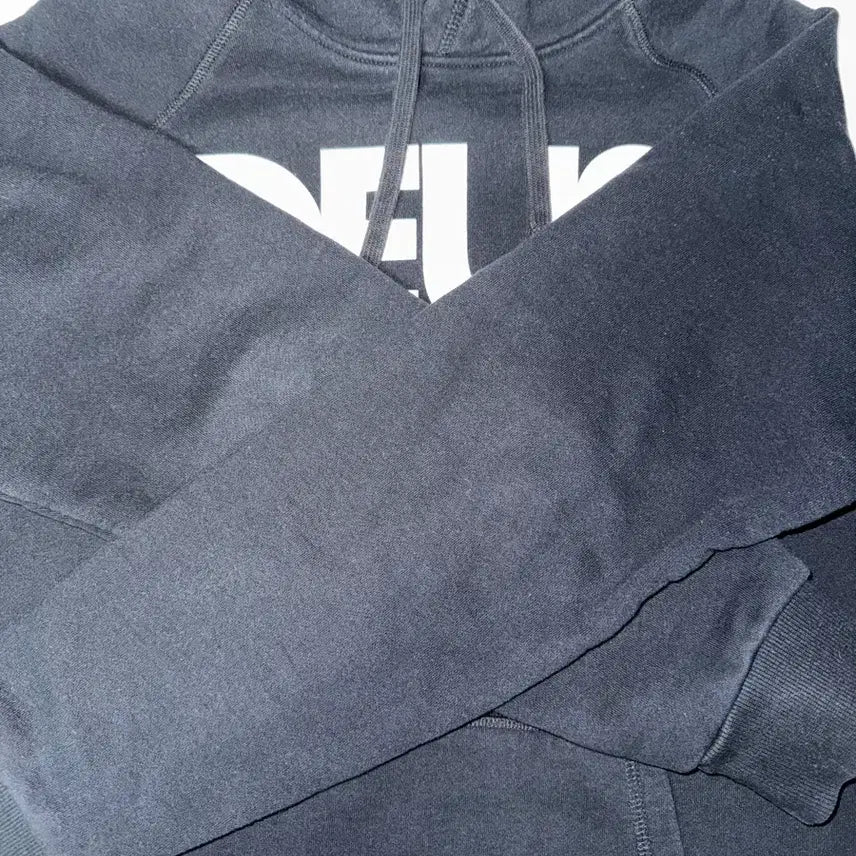 [BUNJANG] Deus Hooded Sweatshirt / 데우스 후드티