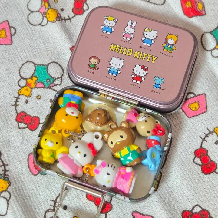 [BUNJANG] Classic Kitty Mini Tin Case / 고전키티 키티친구 미니 틴케이스 판매(가격고정)