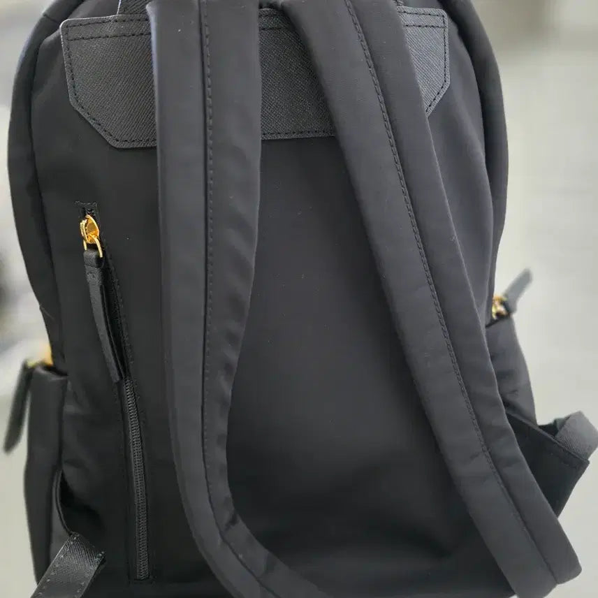 [BUNJANG] Hazzys Black Backpack / (거의새것) 헤지스 블랙 백팩