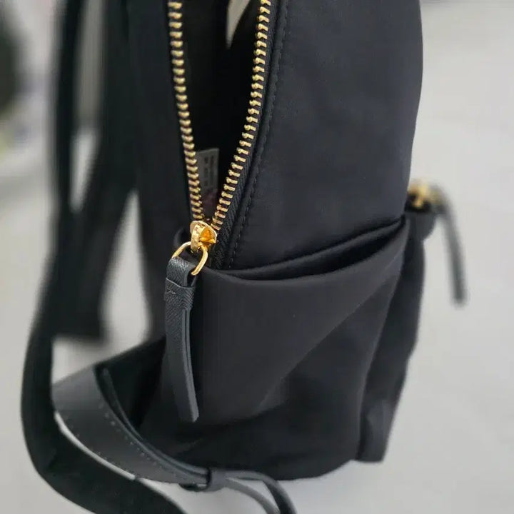 [BUNJANG] Hazzys Black Backpack / (거의새것) 헤지스 블랙 백팩
