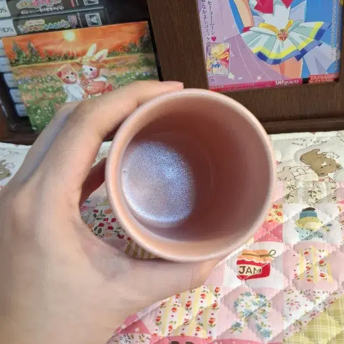 [BUNJANG] Sanrio Hello Kitty Pink Ceramic Pen Stand / 산리오 헬로키티 카오하나 핑크 도자기 펜스탠드 펜꽂이