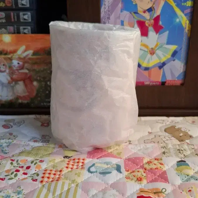 [BUNJANG] Sanrio Hello Kitty Pink Ceramic Pen Stand / 산리오 헬로키티 카오하나 핑크 도자기 펜스탠드 펜꽂이