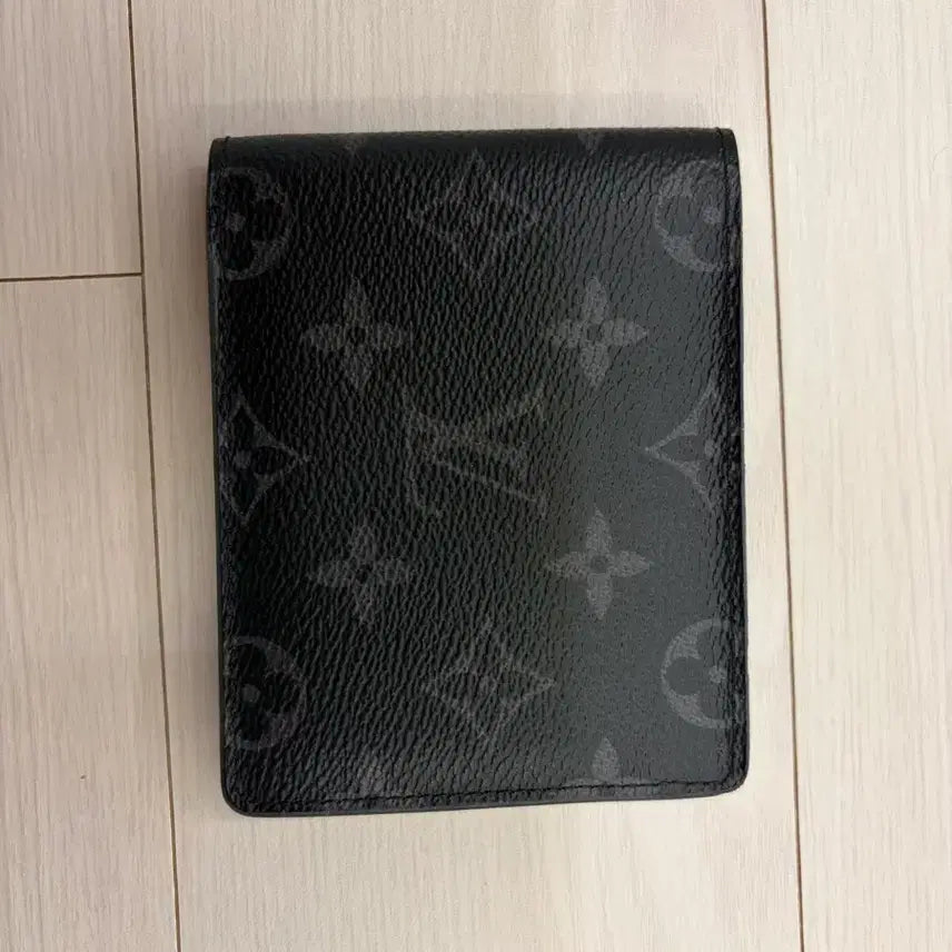 [BUNJANG] Louis Vuitton Multiple Wallet Monogram Eclipse Bi-fold Wallet / 정품 루이비통 멀티플 월렛 모노그램 이클립스  반지갑 인보이스, 영수증