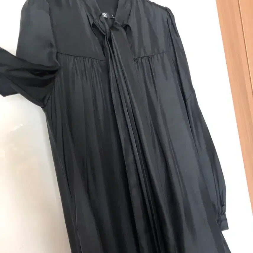 [BUNJANG] DKNY Silk Bow Tie Ribbon Dress / DKNY 실크100% 견 보우 타이 리본 원피스 결혼식 하객룩 올드머니룩