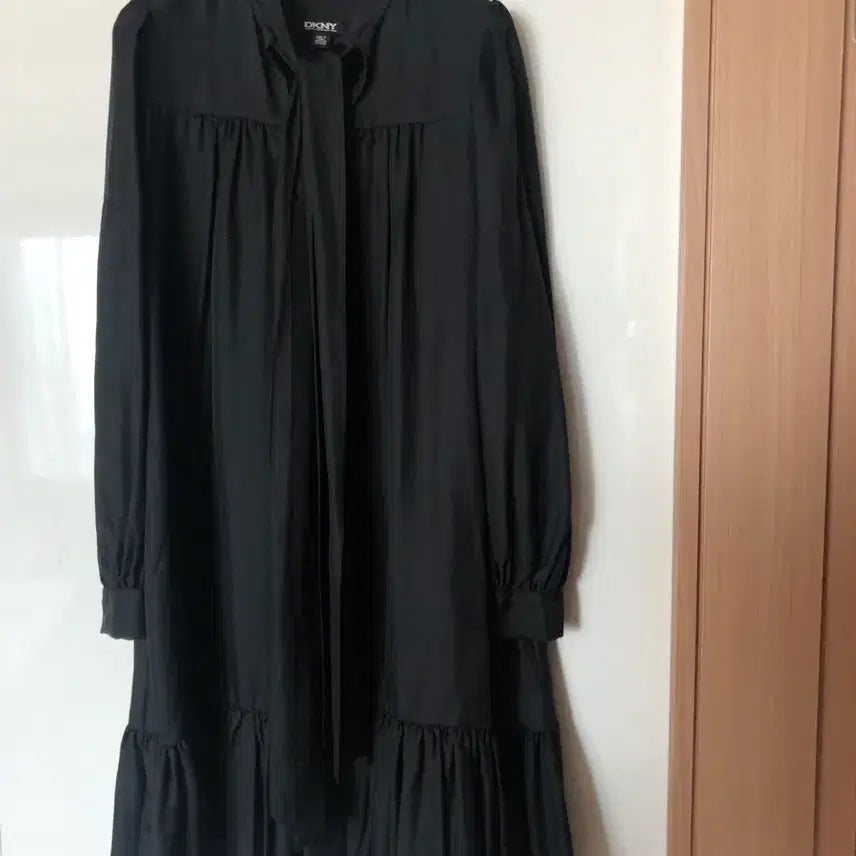 [BUNJANG] DKNY Silk Bow Tie Ribbon Dress / DKNY 실크100% 견 보우 타이 리본 원피스 결혼식 하객룩 올드머니룩