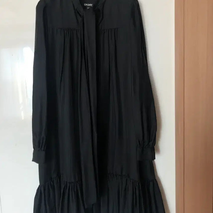 [BUNJANG] DKNY Silk Bow Tie Ribbon Dress / DKNY 실크100% 견 보우 타이 리본 원피스 결혼식 하객룩 올드머니룩