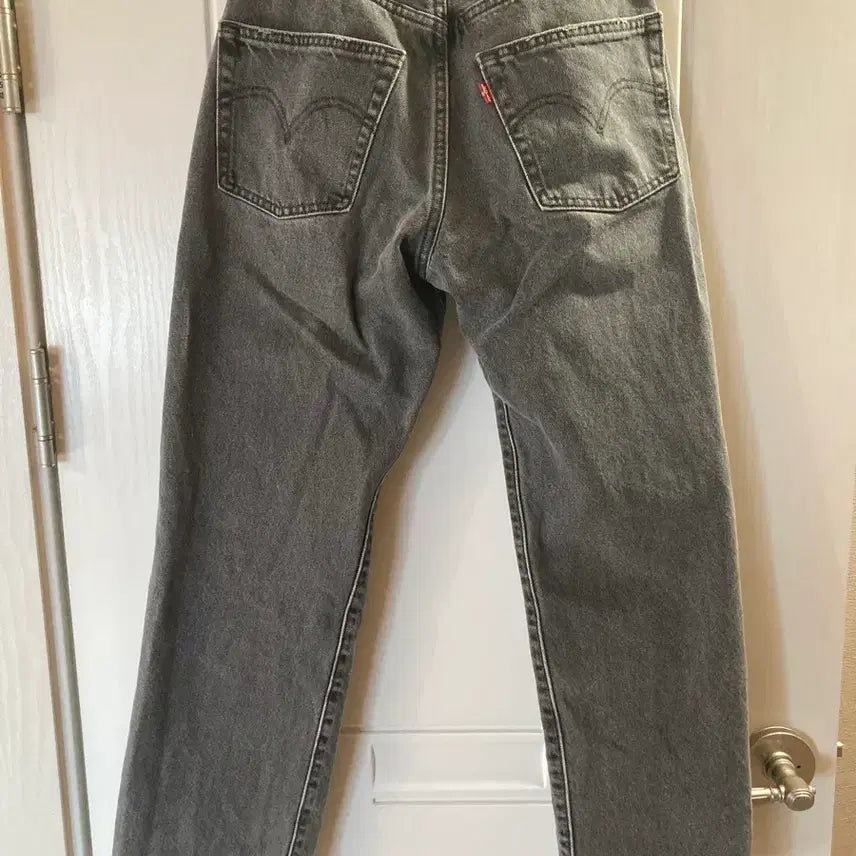 [BUNJANG] Levi's 501 Button Fly Denim Dark Gray W24 / 리바이스 501 버튼플라이 데님 W24사이즈 (다크그레이) (여성용)