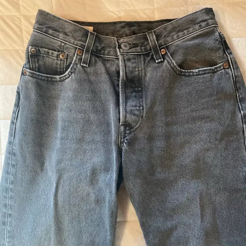 [BUNJANG] Levi's 501 Button Fly Denim Dark Gray W24 / 리바이스 501 버튼플라이 데님 W24사이즈 (다크그레이) (여성용)