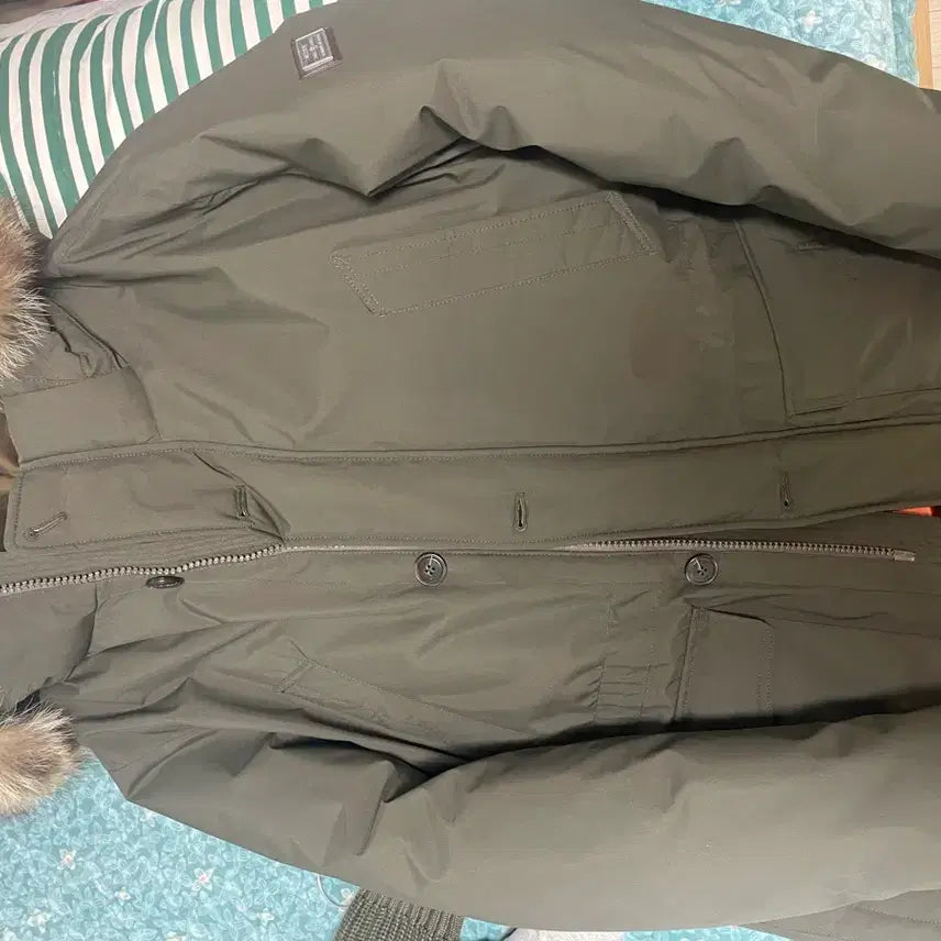 [BUNJANG] OLZEN New Terra Classic Hooded Fur Down Jacket (105/Khaki) / 올젠 뉴테라 클래식 후드퍼 다운 팔아요 (105/카키)