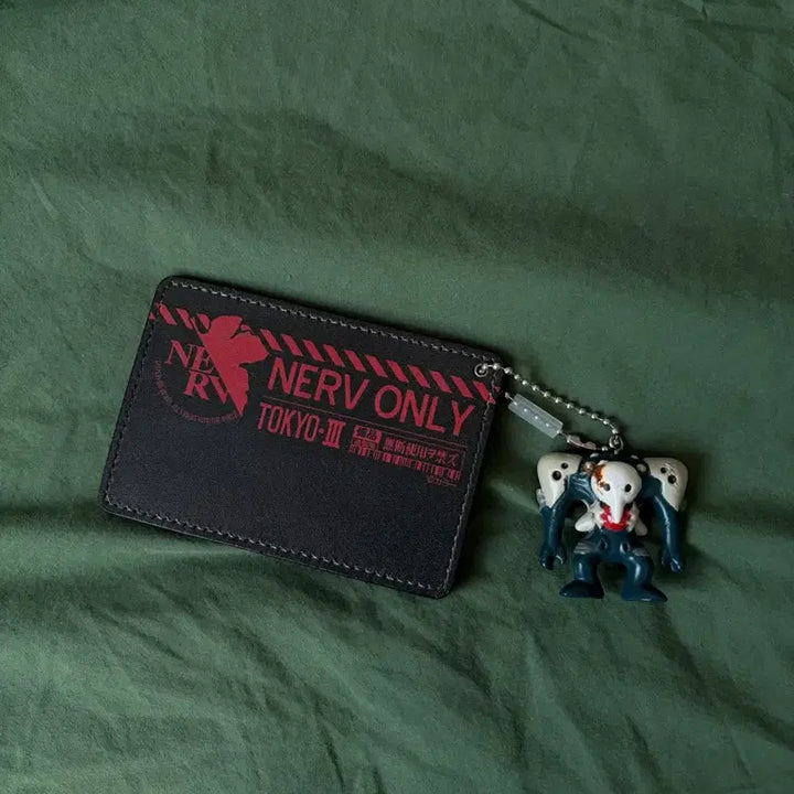 [BUNJANG] Evangelion NERV Card Case and Apostle Keyring Set / 세트) 에반게리온 고전 문구 네르프 카드케이스 사도 키링