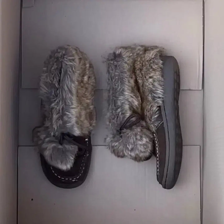 [BUNJANG] Shop502 Faux Fur Pom-Pom Boots / 초급처 폼폼이 퍼 부츠 shop502 큐빈티지 파우닝133 와이즈걸