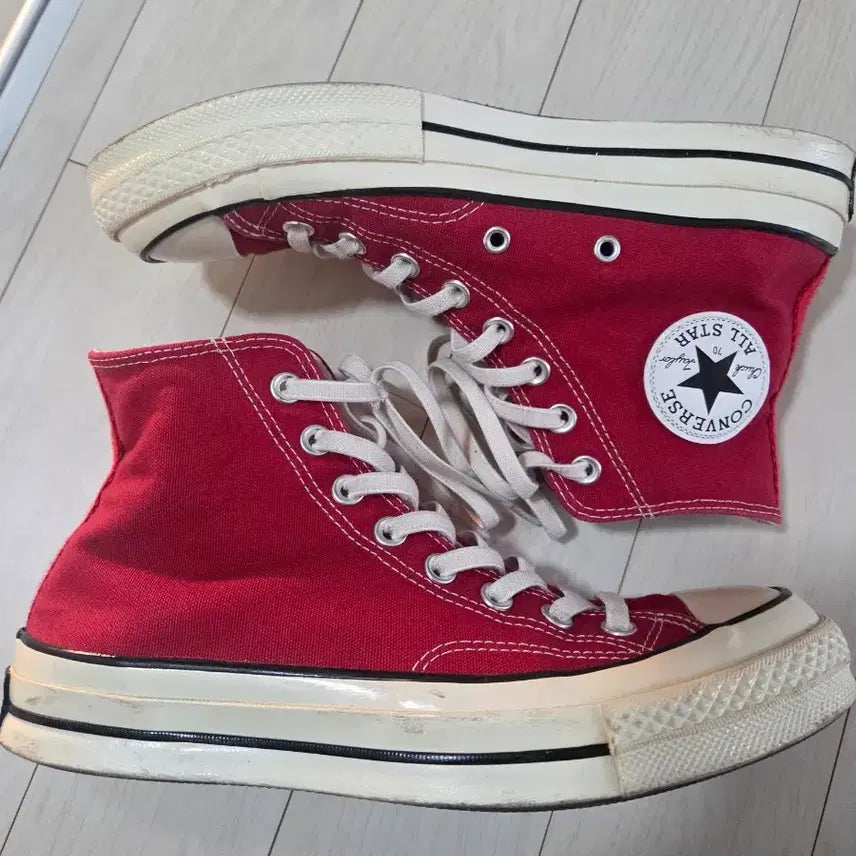 [BUNJANG] Converse Chuck 70 High Enamel Red Sneakers / 컨버스 척70 하이 에나멜레드 255