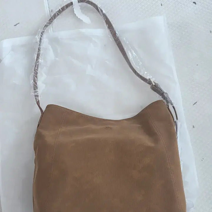 [BUNJANG] Lee Junho Suede Bag / 이준호 다만날 스웨이드 세무백 가방