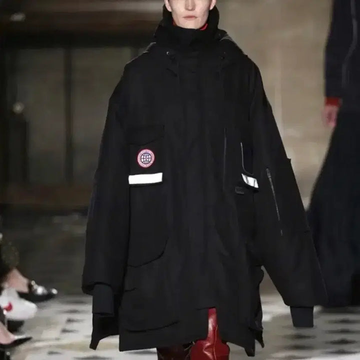 [BUNJANG] VETEMENTS Canada Goose Puffer Jacket / 베트멍 캐나다구스 패러디 패딩 자켓