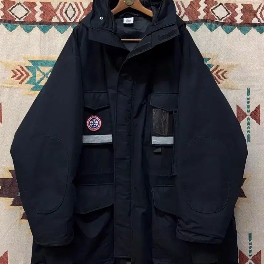 [BUNJANG] VETEMENTS Canada Goose Puffer Jacket / 베트멍 캐나다구스 패러디 패딩 자켓