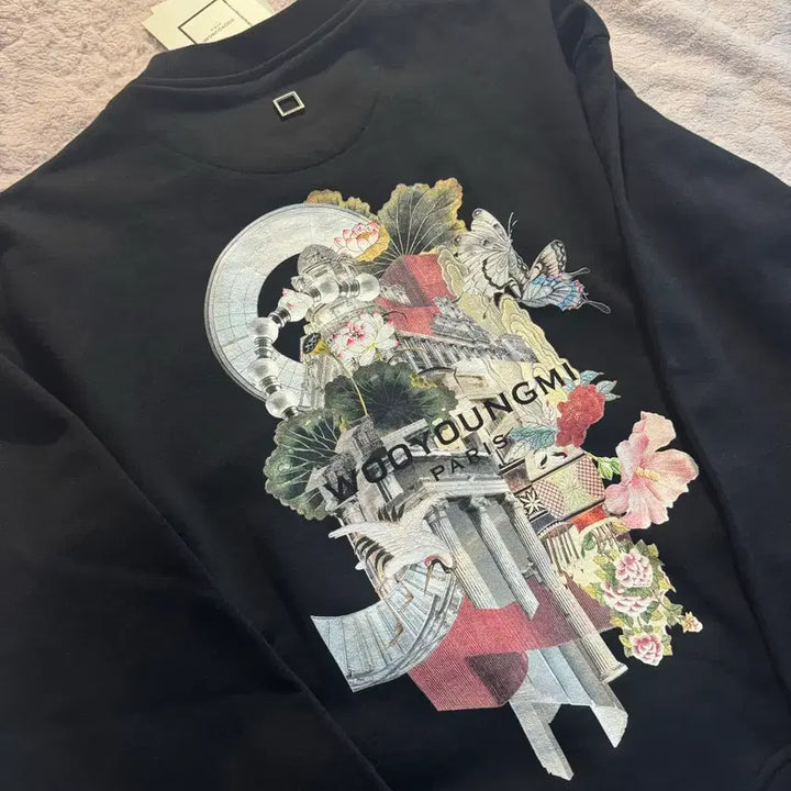 [SOLD OUT] 우영미 25fw 그래픽 맨투맨