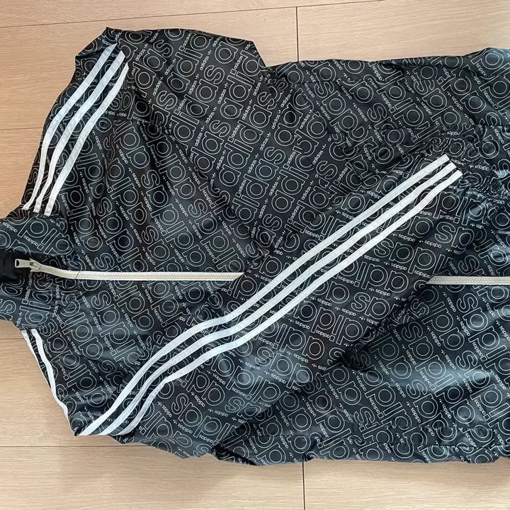 [BUNJANG] Adidas Reversible Windbreaker Jacket / 아디다스 양면 리버시블 바람막이 자켓