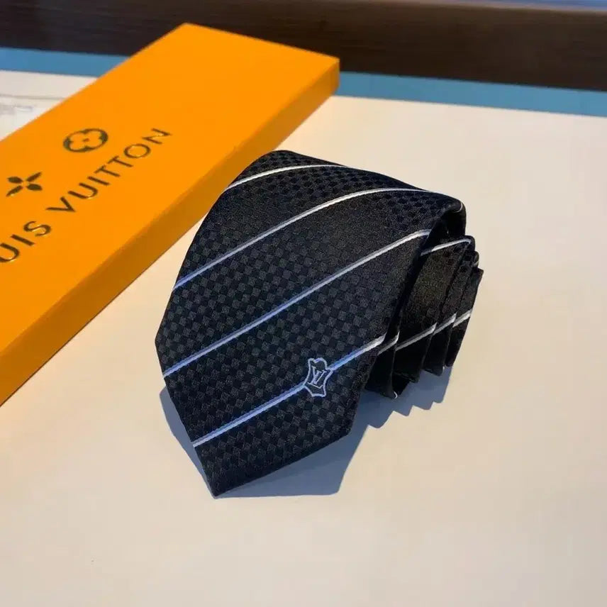 [BUNJANG] Louis Vuitton Tie - New / 루이비통 넥타이