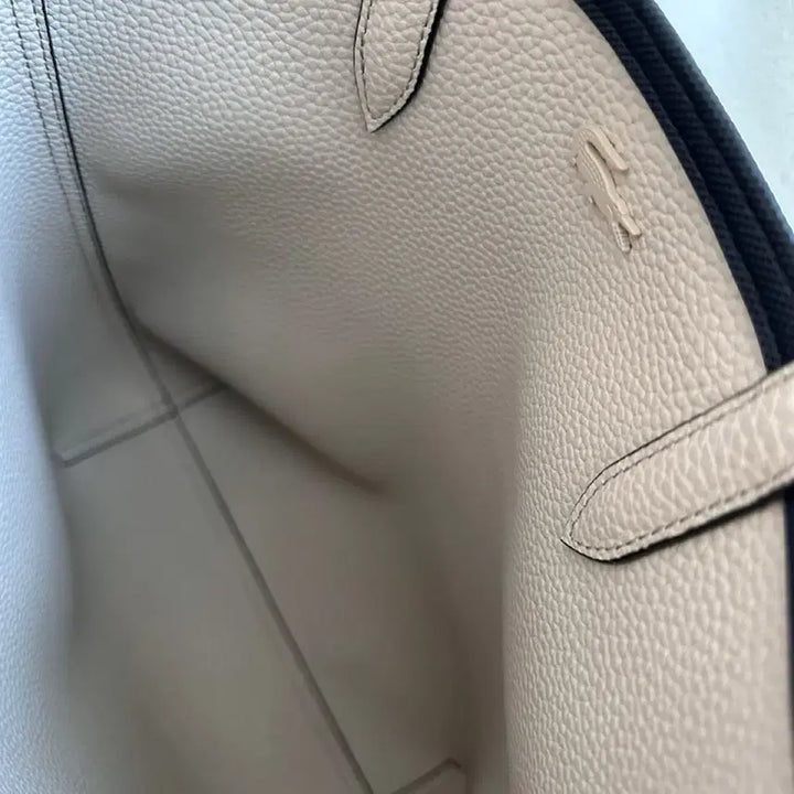 [BUNJANG] Lacoste Anna Reversible Tote Bag Crossbody Black / 라코스테 안나 리버시블 토트백 크로스백 블랙