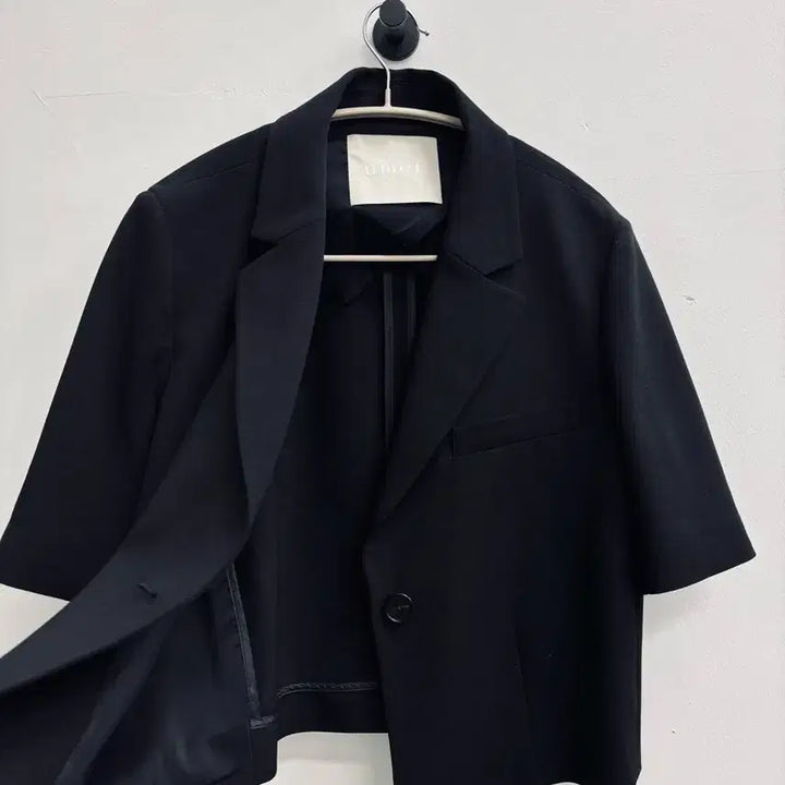 [BUNJANG] Umer Classic Short Half Sleeve Jacket / 유메르(umer) 클래식 싱글 숏 반소매 자켓