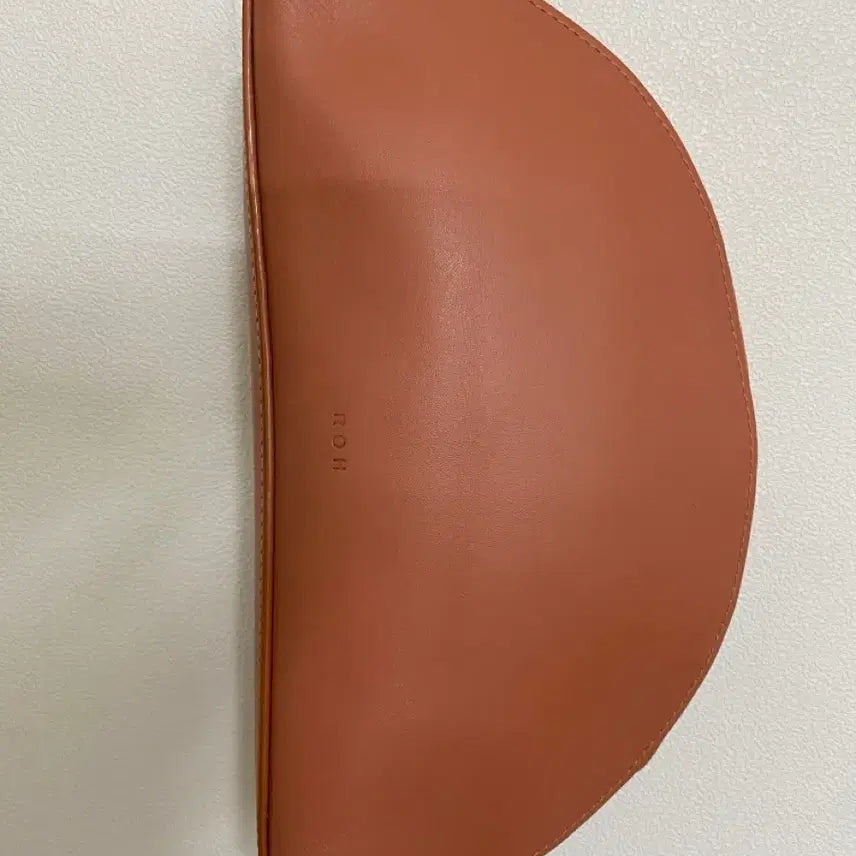 [BUNJANG] ROH Half Moon Pouch Orange Brown Leather Clutch / [새상품급] ROH 하프문 파우치 오렌지 브라운색 가죽 클러치 파우치