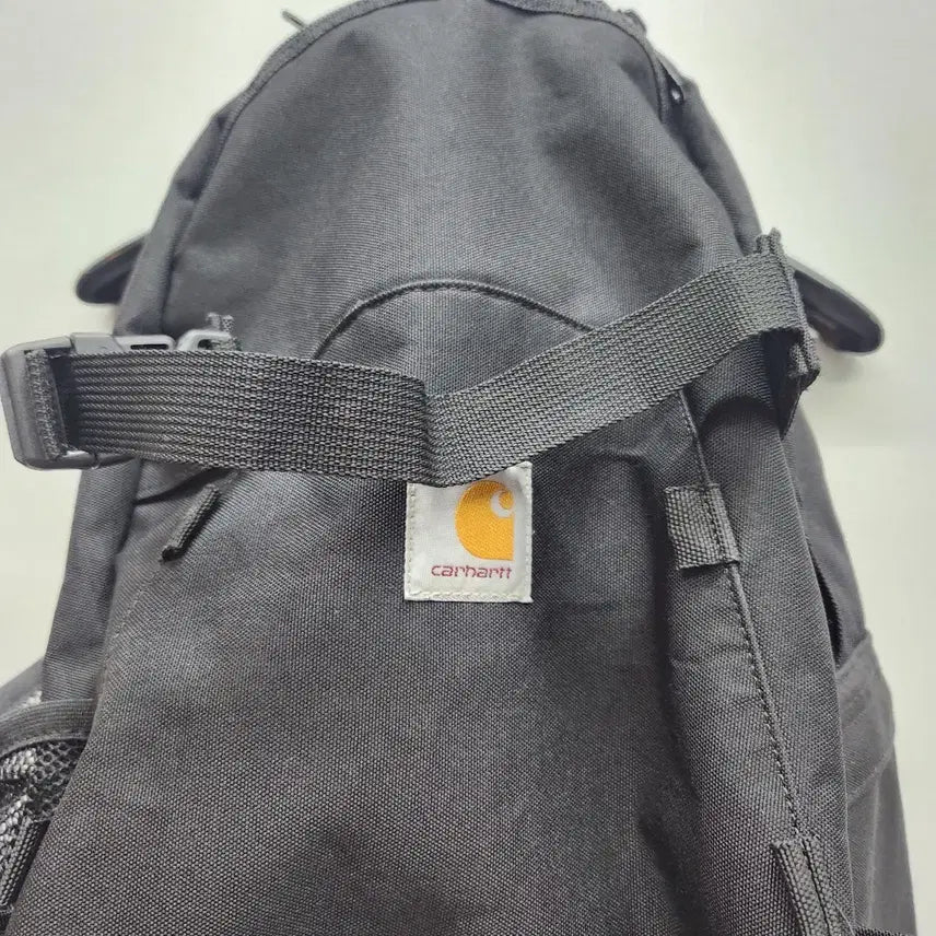 [BUNJANG] Carhartt WIP Kickflip Backpack / 칼하트WIP 로고 킥플립 백팩