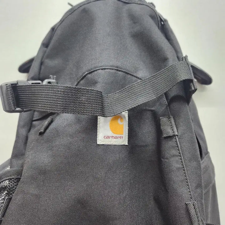 [BUNJANG] Carhartt WIP Kickflip Backpack / 칼하트WIP 로고 킥플립 백팩