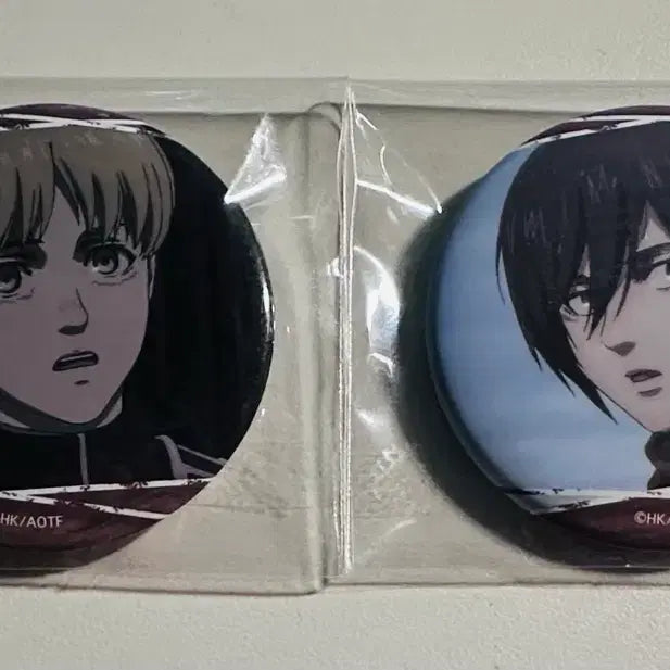 [BUNJANG] Attack on Titan Armin &amp; Mikasa Badge Bundle Set / 진격거 아르민 미카사 뱃지 일괄 판매