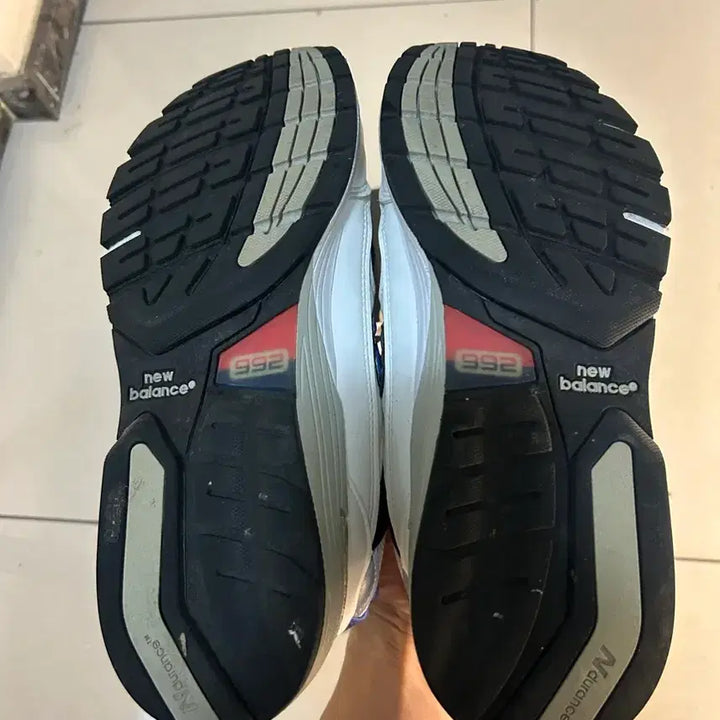 [BUNJANG] New Balance 992 White Navy Sneakers / 뉴발란스 992 화이트 네이비
