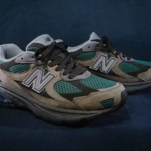 [BUNJANG] New Balance 2010 Abzorb Doxside Indigo Sneakers / 뉴발란스 2010 앱졸브 독사이드 인디고 285