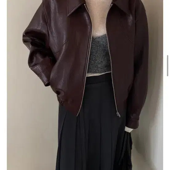 [SOLD OUT] 가격내림) 킨다베이지 레더 블루종 점퍼