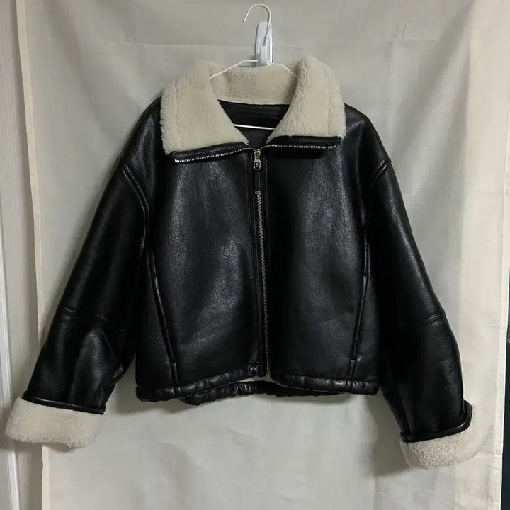 [BUNJANG] VOV Easy Leather Zip-up Mustang Jacket (Size 55) / VOV 보브 21 이지레더 집업 무스탕 (55)