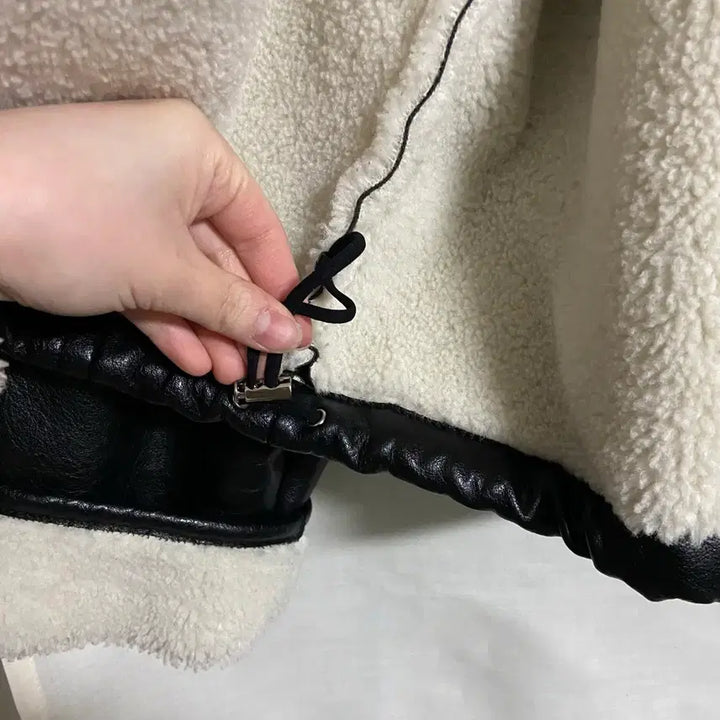 [BUNJANG] VOV Easy Leather Zip-up Mustang Jacket (Size 55) / VOV 보브 21 이지레더 집업 무스탕 (55)