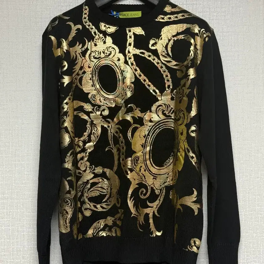 [BUNJANG] Versace Gold Pattern Knit 105 / 베르사체 금장 니트 105