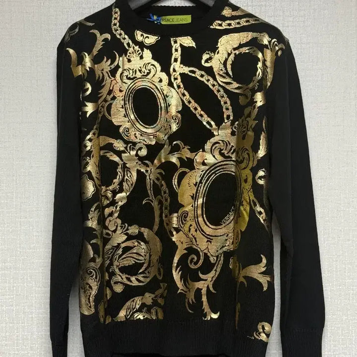 [BUNJANG] Versace Gold Pattern Knit 105 / 베르사체 금장 니트 105