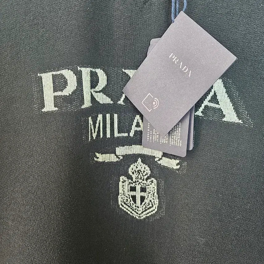 [BUNJANG] Prada Black M-size Sweatshirt / 프라다 맨투맨 블랙M사이즈 라벨부착 상품