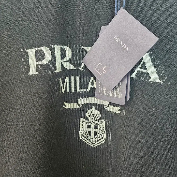 [BUNJANG] Prada Black M-size Sweatshirt / 프라다 맨투맨 블랙M사이즈 라벨부착 상품