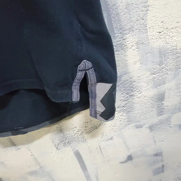 [BUNJANG] Nike Logo Pocket Round Short Sleeve T-shirt (M) / 나이키 로고 포켓 라운드 반팔티 M