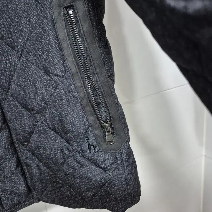 [BUNJANG] Hazzys Diamond Quilted Goose Down Padded Jumper / 헤지스 다이아 퀼팅 구스패딩 점퍼 그레이95 ㅈㄱ