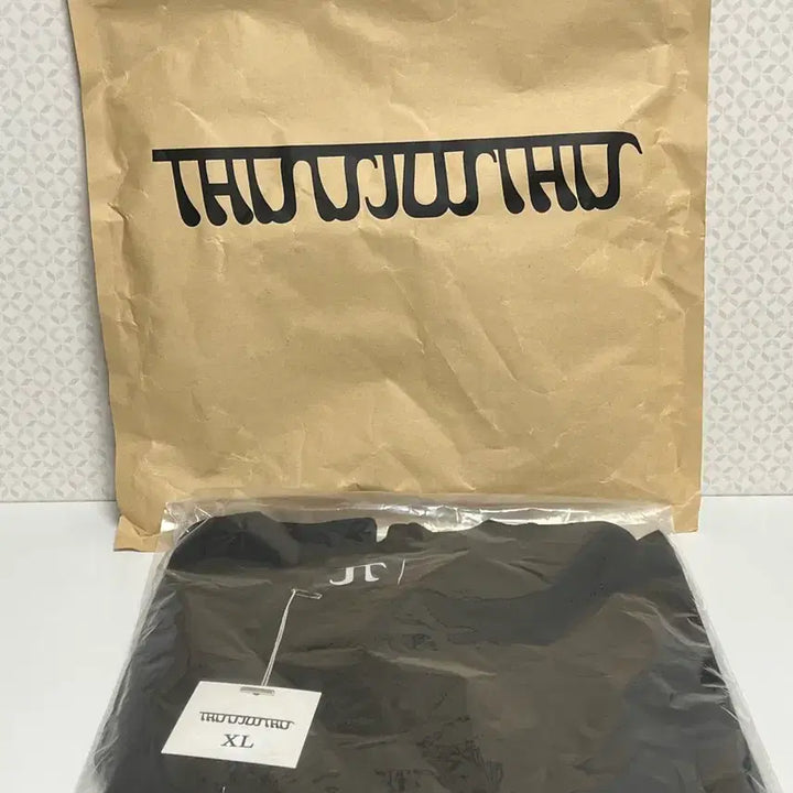 [BUNJANG] Justhis Lit Concert T-shirt XL / 저스디스 릿 단콘 티셔츠 XL사이즈