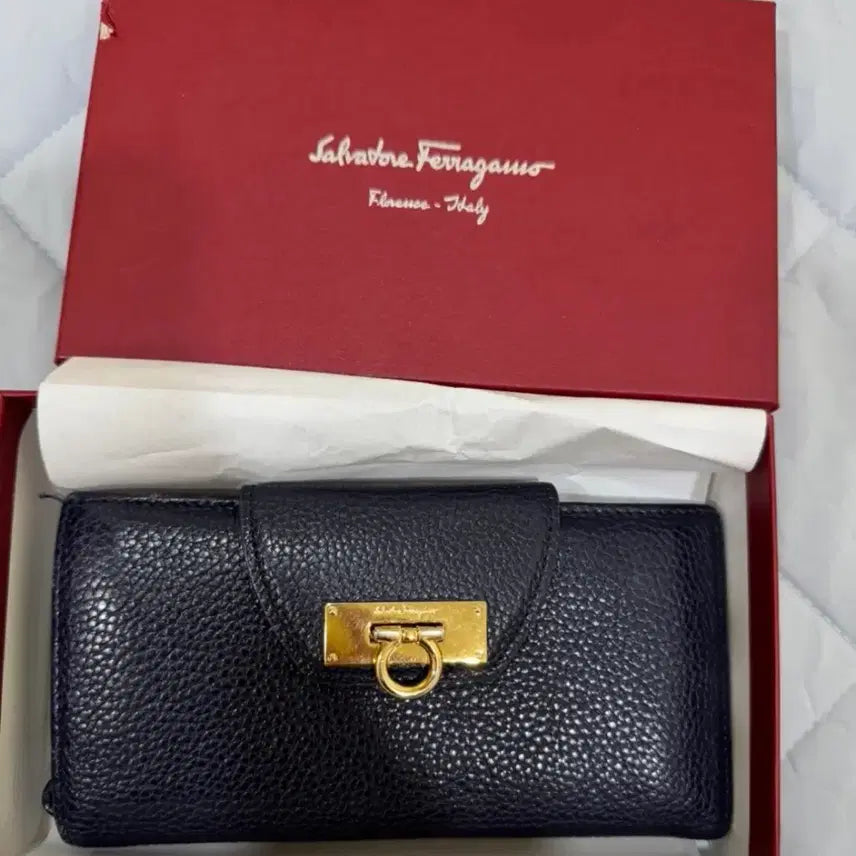 [BUNJANG] Ferragamo Long Wallet / 페라가모 장지갑