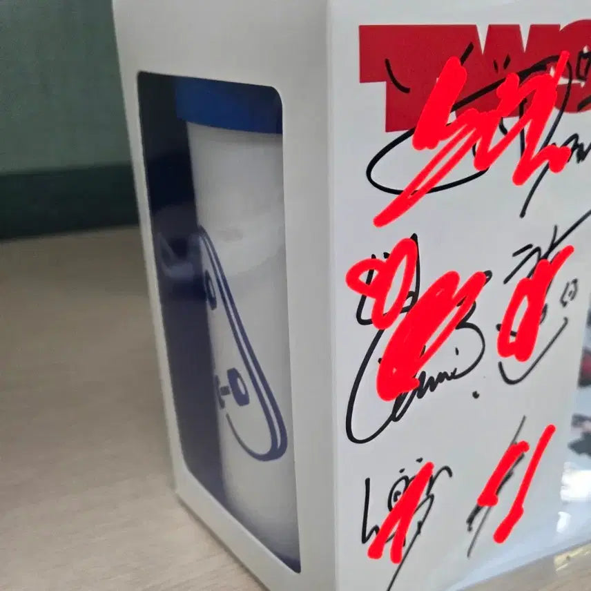 투어스 싸인앨범