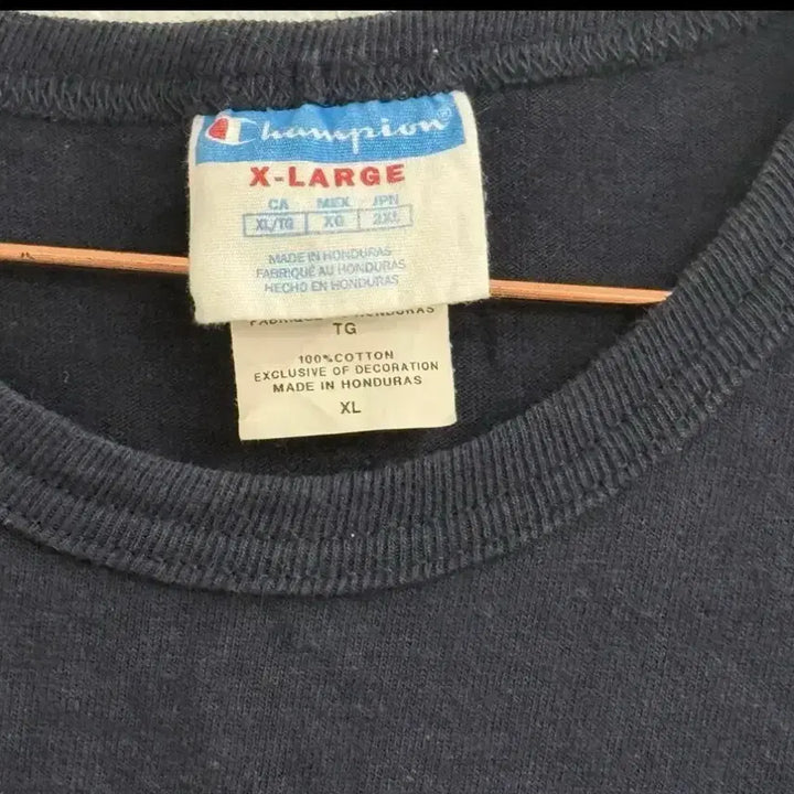[BUNJANG] Champion Oversized Small Logo Black T-Shirt (XL) / 챔피온 오버핏 스몰 로고 블랙 티셔츠 (XL)