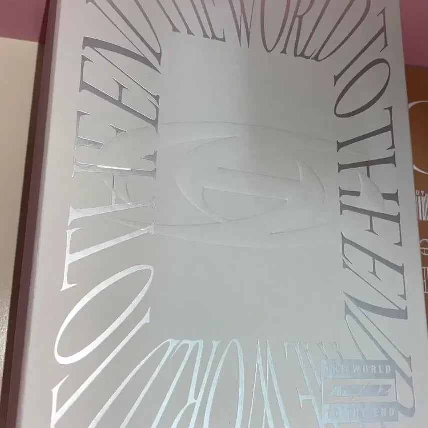 [BUNJANG] ATEEZ Seonghwa POB Postcard / 에이티즈 세계관북 성화특전 THE WORLD: TO THE END