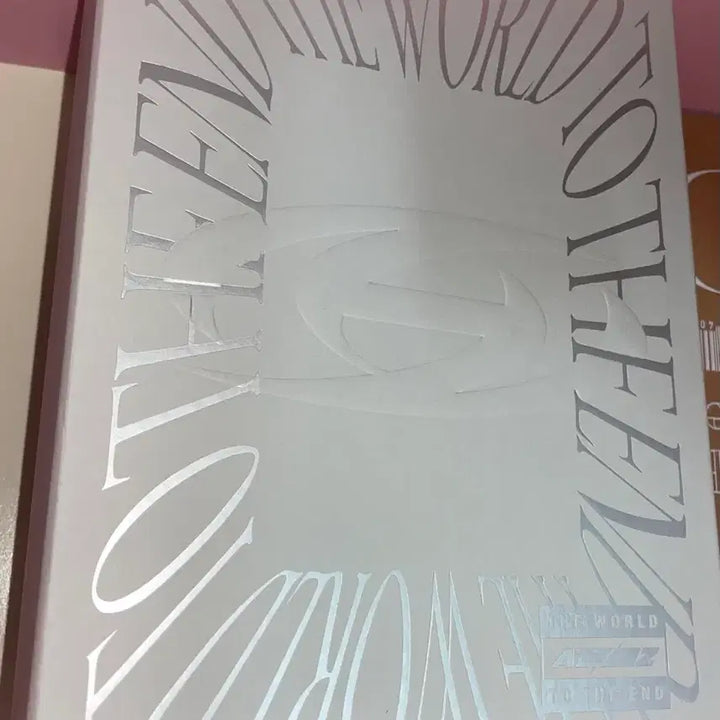 [BUNJANG] ATEEZ Seonghwa POB Postcard / 에이티즈 세계관북 성화특전 THE WORLD: TO THE END