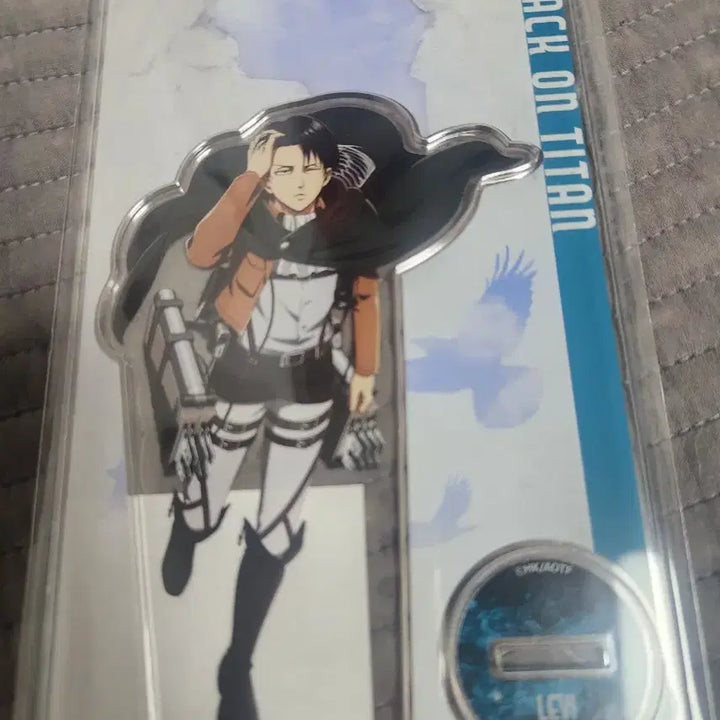 [BUNJANG] Attack on Titan Levi Acrylic Stand / 진격의거인 리바이 아크릴스탠드