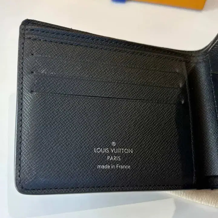 [BUNJANG] Louis Vuitton Monogram Eclipse Multiple Wallet / {새상품급}루이비통 모노그램 이클립스 멀티플 월릿 반지갑