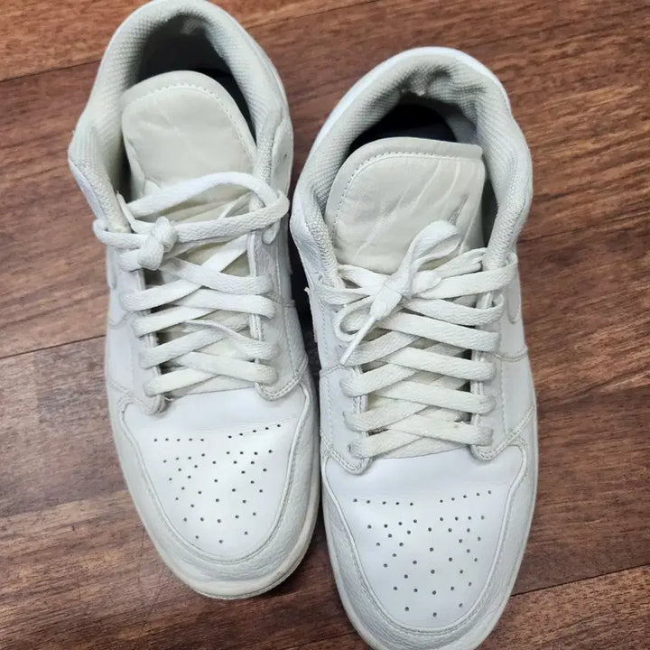 [BUNJANG] Nike Air Jordan 1 Low Sneakers US9.5 / 나이키 에어 조던1 로우 운동화 US9.5(275)