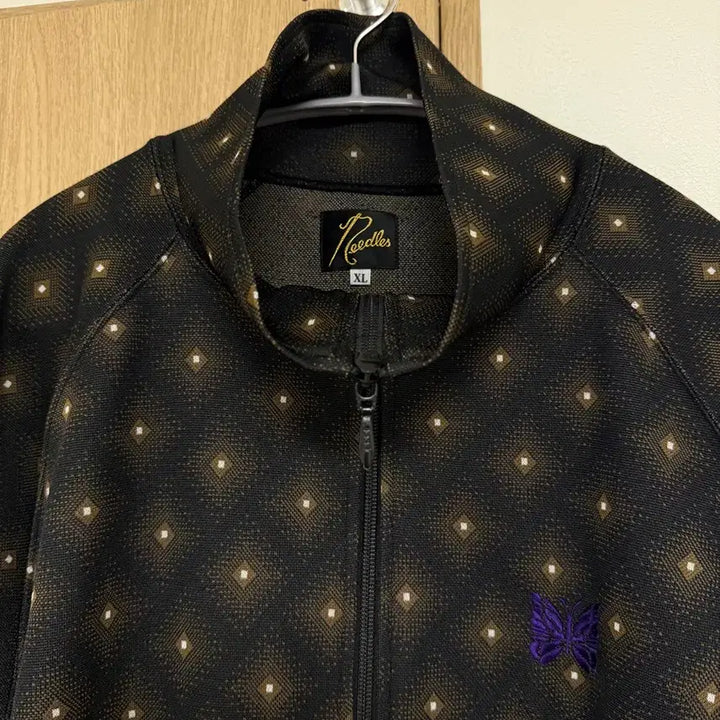 [BUNJANG] Needles Brown Dot Track Jacket/Pants Set XL/S / 니들스 자카드 브라운 도트 패턴 셋업, 자켓XL/팬츠S